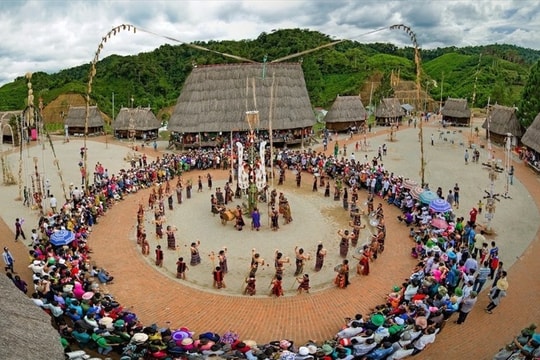 Quảng Nam công bố hành lang du lịch Hội An - Mỹ Sơn - Cổng Trời Đông Giang