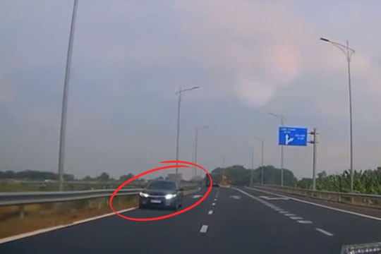 CSGT vào cuộc xử lý ô tô “đá đèn” chạy ngược chiều đường dẫn cao tốc