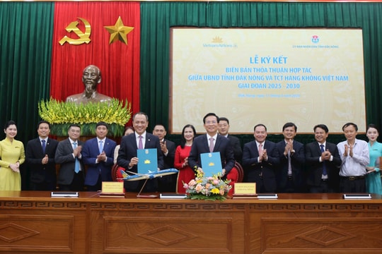 Vietnam Airlines “bắt tay” cùng tỉnh Đắk Nông xúc tiến du lịch, đầu tư, thương mại
