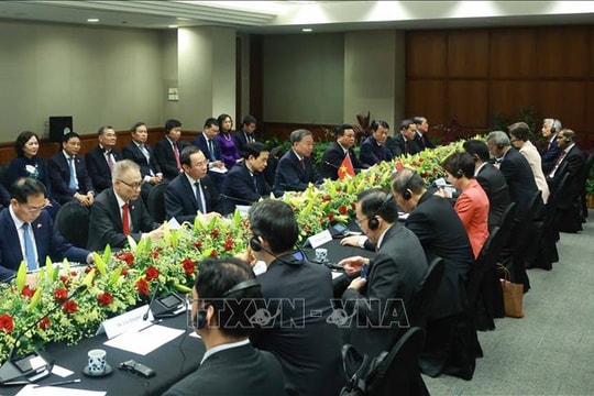 Tổng Bí thư Tô Lâm hội đàm với Thủ tướng Singapore Lawrence Wong