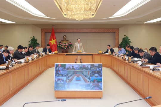 Giải quyết những vấn đề trước mắt, cấp bách, không hối tiếc về sạt lở, xâm nhập mặn tại ĐBSCL