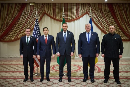 Đàm phán tại Ả Rập Xê Út: Ukraine chấp thuận đề xuất ngừng bắn của Mỹ