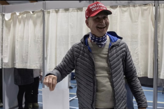 Người dân Greenland đi bầu cử trong mối lo bị Mỹ kiểm soát