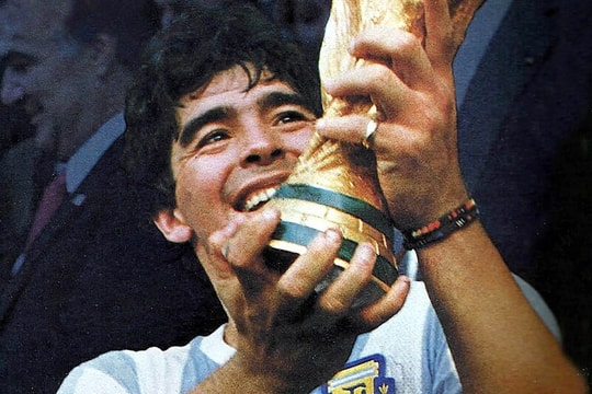 Đội ngũ y tế của huyền thoại quá cố Diego Maradona ra tòa