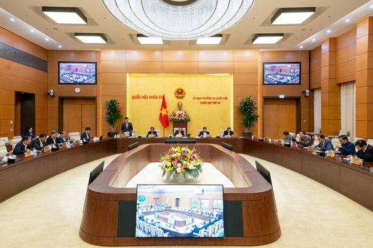 Ủy ban Thường vụ Quốc hội phê chuẩn nhân sự 4 địa phương