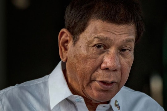 Cựu Tổng thống Philippines Duterte bị giam giữ tại tòa ICC sau khi đến Hà Lan