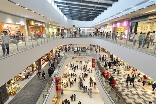 Mặt bằng bán lẻ vẫn còn nhiều tiềm năng trước 'cơn bão' thương mại điện tử