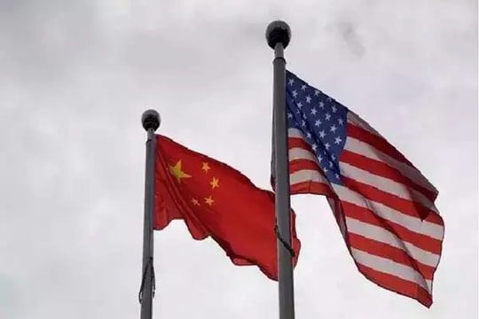 Hạ viện Mỹ thông qua dự luật ngăn chặn việc mua pin do Trung Quốc sản xuất