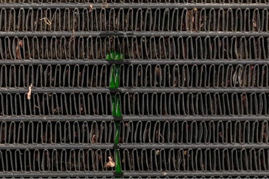 Bài thuốc dân gian sửa ô tô: Đập trứng vào bộ tản nhiệt có ngăn được rò rỉ không?