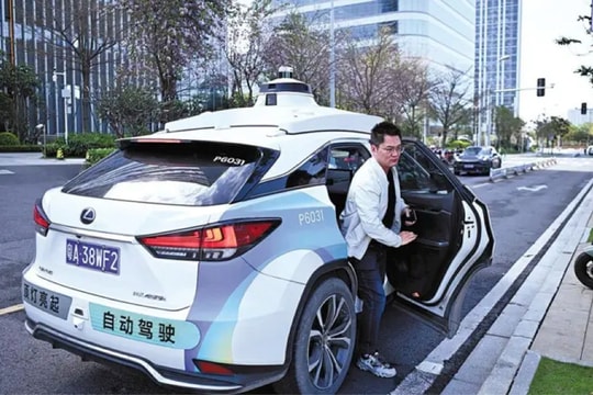 Trung Quốc đẩy mạnh chính sách hỗ trợ xe tự lái