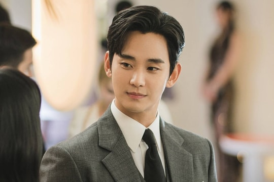Gia đình Kim Sae-ron yêu cầu Kim Soo-hyun xin lỗi và cáo buộc hẹn hò với người vị thành niên