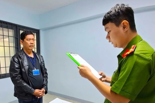 Bắt tạm giam chủ nhà nghỉ tổ chức cho con bạc sát phạt để ăn tiền xâu