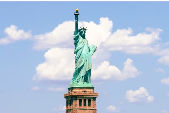 Nghị sĩ Pháp muốn Mỹ trả lại Tượng Nữ thần Tự do