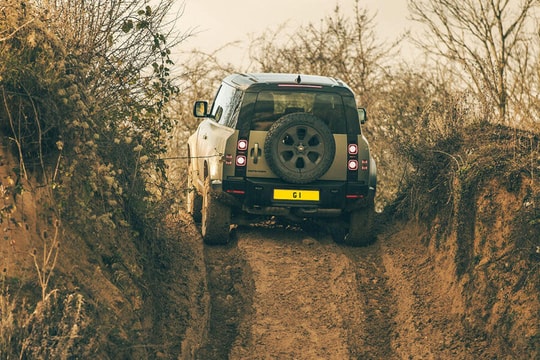 Những biển số xe đắt nhất từng được bán tại châu Âu