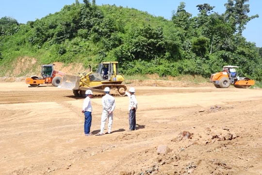 Phó Thủ tướng Bùi Thanh Sơn chỉ đạo tháo gỡ khó khăn 4 dự án đường bộ cao tốc