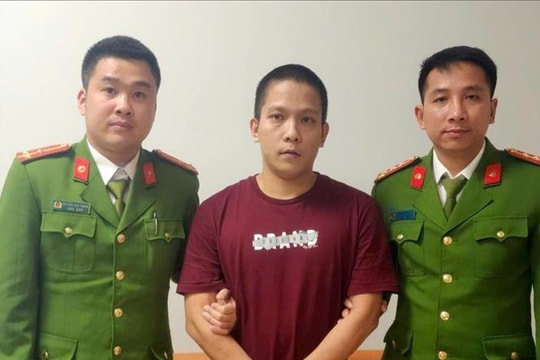 Bắt đối tượng truy nã khi vừa nhập cảnh vào Việt Nam qua sân bay Quốc tế Nội Bài