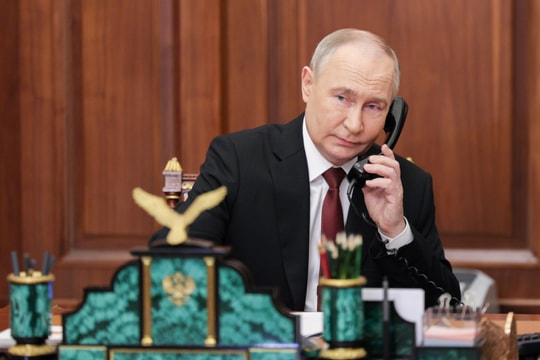 Hai ông Trump và Putin đã nói chuyện gì trong cuộc điện đàm một tiếng rưỡi?