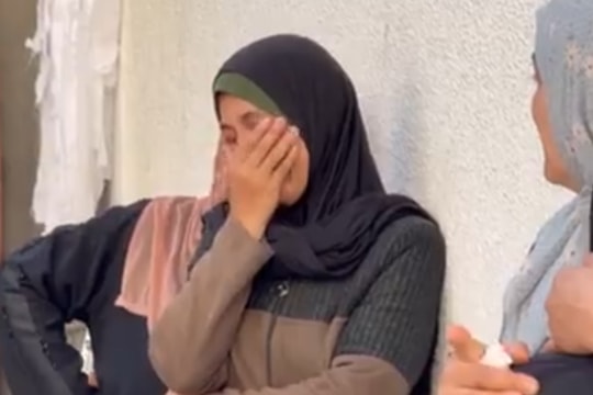 Israel tiếp tục không kích và lại đổ bộ tấn công Gaza, hàng trăm trẻ em thiệt mạng