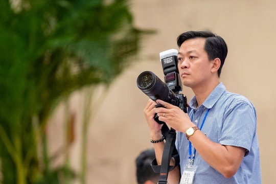 Bài 3: Nhà báo Duy Linh – Phó Trưởng phòng Ảnh, Báo Nhân dân: Không nên đào tạo sử dụng AI để thay thế sự sáng tạo của phóng viên ảnh