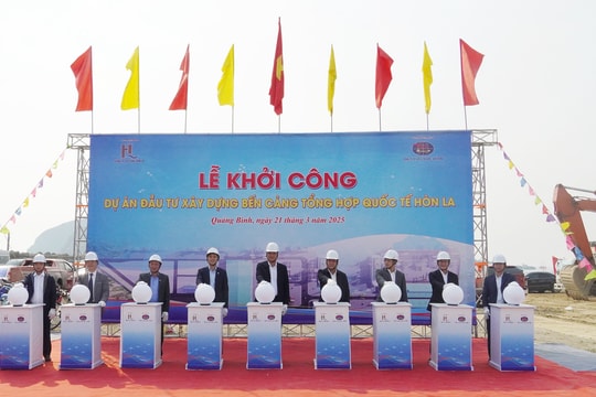 Khởi công giai đoạn I Dự án Bến cảng tổng hợp Quốc tế Hòn La