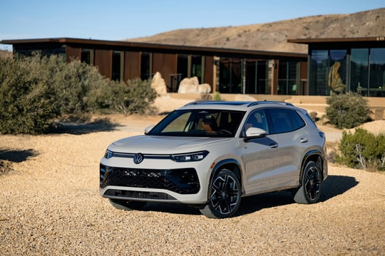 Volkswagen Tiguan 2025 nâng cấp mạnh mẽ, thiết kế đẹp, giá quy đổi từ 740 triệu đồng