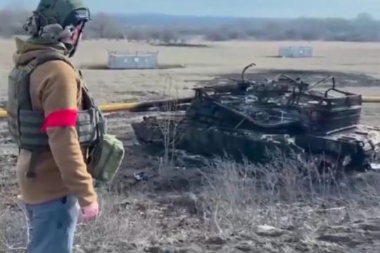 Ukraine mất quá nhiều xe tăng ở Kursk