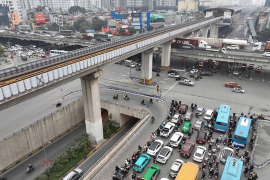 Hà Nội: Tổ chức lại giao thông và xử lý kiến nghị, đề xuất giảm thiểu ùn tắc