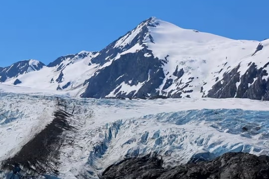Liên hợp quốc cảnh báo băng tan đe dọa nguồn lương thực và nước uống của 2 tỷ người
