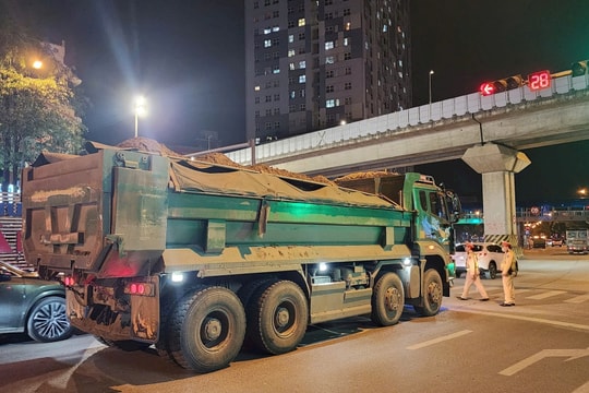 Hà Nội: Xử lý gần 1.500 trường hợp cơi nới thùng xe, chở hàng quá tải trọng