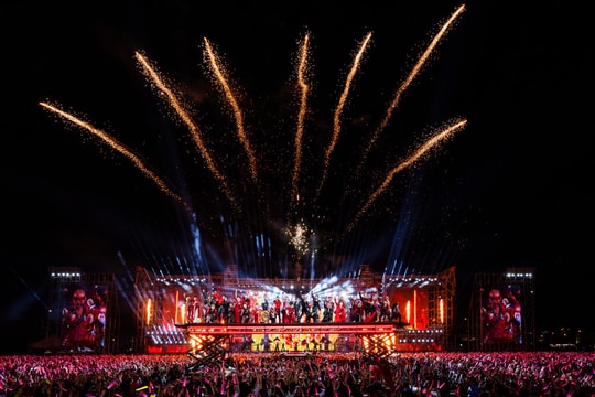 'Anh trai vượt ngàn chông gai' chính thức xác lập kỷ lục Guinness thế giới