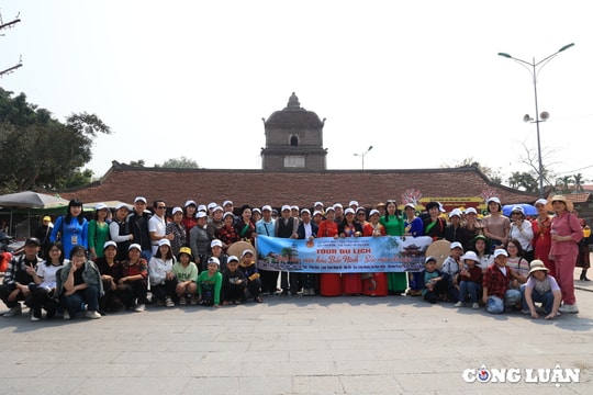 Bắc Ninh bùng nổ du lịch miễn phí sau MV 'Bắc Bling' của Hoà Minzy