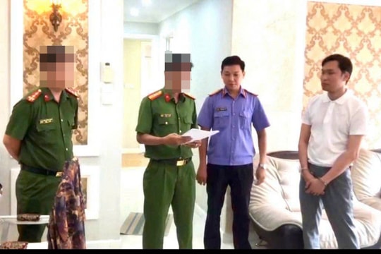 Bắt giám đốc lừa bán xe Rolls Royce Phantom, chiếm đoạt hơn 6,4 tỷ đồng