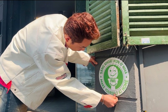 Hà Nội: Nhiều cơ sở kinh doanh treo biển nhà vệ sinh miễn phí cho du khách