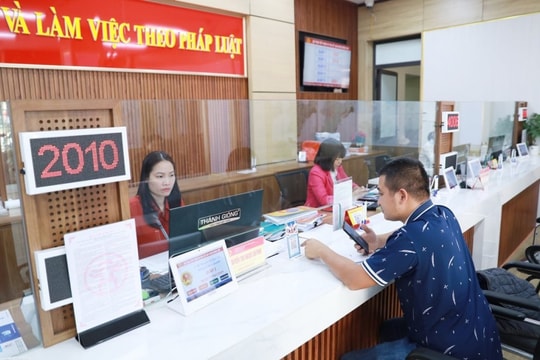 Hà Nội: Công bố đường dây nóng xử lý chậm trễ hồ sơ 'làn xanh'