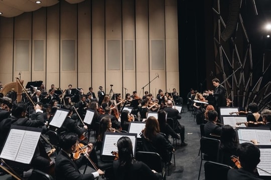 Hòa nhạc 'Đỉnh Vinh quang' - những góc nhìn khác nhau về chiến thắng