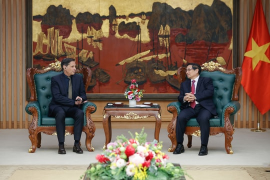 Xem xét để doanh nghiệp Việt Nam tham gia sâu hơn vào chuỗi sản xuất, cung ứng của Skoda và Volkswagen