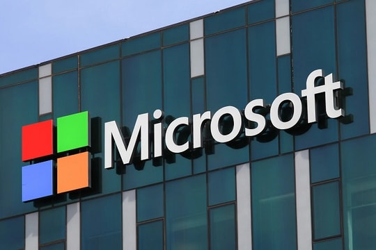 Microsoft kiếm được hàng trăm tỷ USD như thế nào?