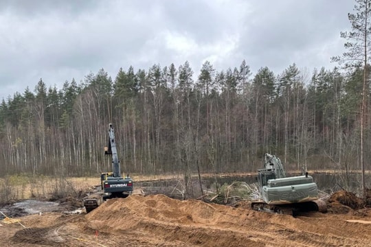 Xe của lính Mỹ mất tích ở Lithuania nằm sâu dưới lòng đất