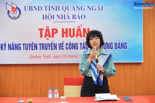 Quảng Ngãi: Nâng cao kỹ năng tuyên truyền về xây dựng Đảng cho báo chí địa phương