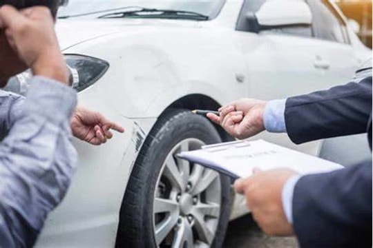 Sửa xe cũ hay mua xe mới: Bài toán kinh tế thực tế