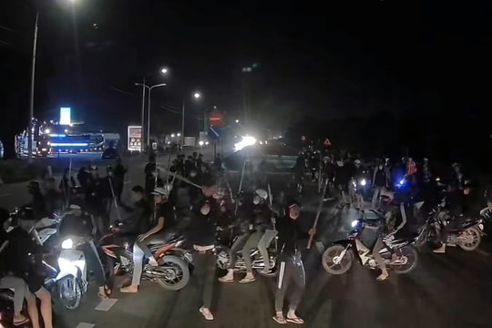 Vụ cầm hung khí hỗn chiến trên quốc lộ ở Khánh Hòa: Triệu tập 71 thanh niên