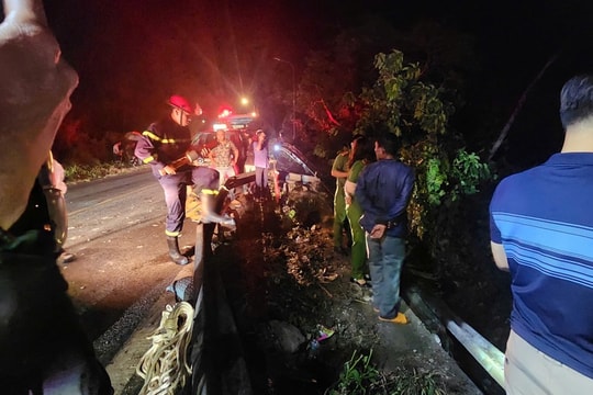 Thông tin ban đầu vụ xe 52 chỗ lao xuống vực ở đèo Bảo Lộc