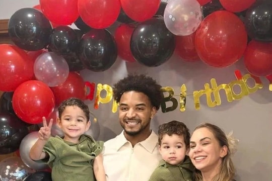 Xuân Son đón sinh nhật tuổi 28 bên gia đình nhỏ