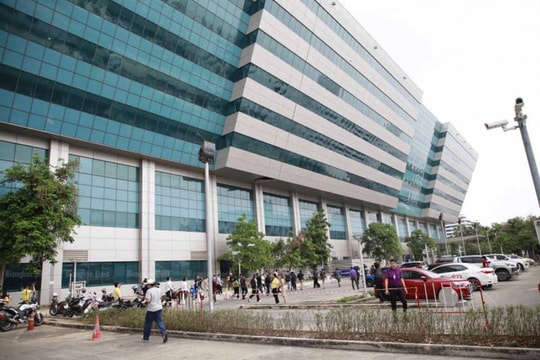 Người dân Bangkok náo loạn vì báo động giả