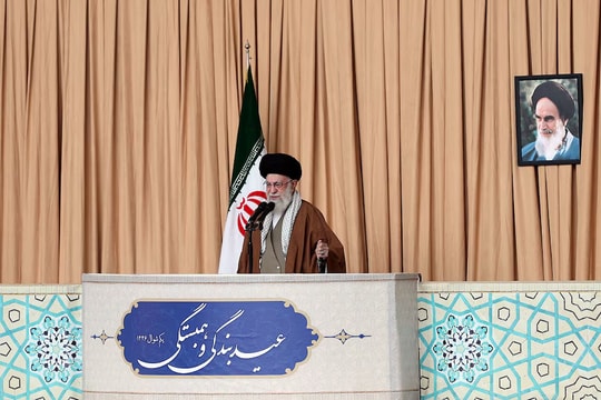 Iran cảnh báo sẽ đáp trả mạnh mẽ nếu Mỹ tiến hành ném bom