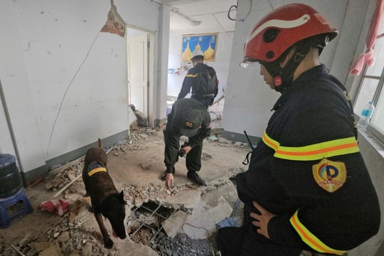 Đội cứu hộ Bộ Công an đang thực hiện nhiệm vụ đầu tiên tại Myanmar