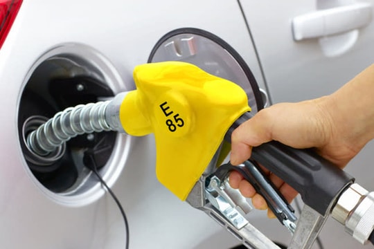 Xăng E85 là gì và liệu tiết kiệm nhiên liệu có phải là nhược điểm duy nhất không?