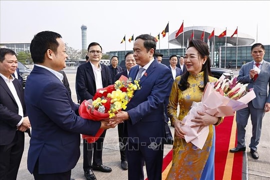 Chủ tịch Quốc hội Trần Thanh Mẫn và Phu nhân lên đường dự Đại hội đồng IPU-150, thăm chính thức Uzbekistan và Armenia