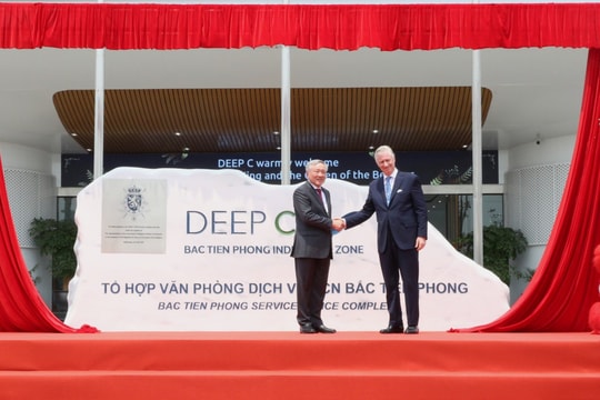 Phó Thủ tướng Thường trực Nguyễn Hòa Bình và Nhà vua Bỉ dự khai trương Tổ hợp Văn phòng dịch vụ KCN Bắc Tiền Phong