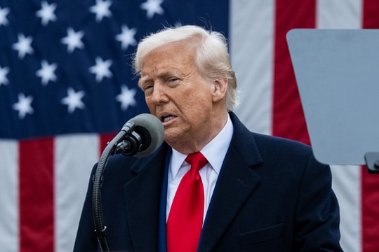 Thuế quan của ông Donald Trump có thể tạo ra 'cơn sóng thần' kinh tế đe dọa Mỹ và toàn cầu